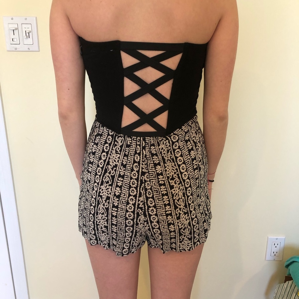 Strapless Romper - Picture 4 of 5